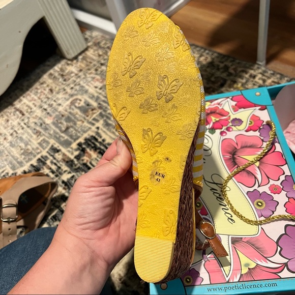 Poetic License Ava sling in yellow size 10 - Picture 2 of 5
